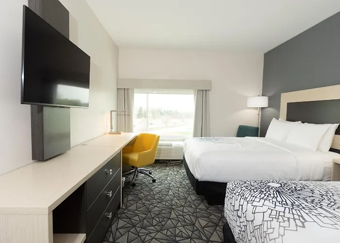 La Quinta & By Wyndham Hotel 3*