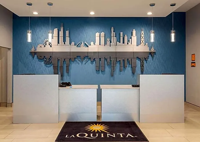 La Quinta & By Wyndham Hotel